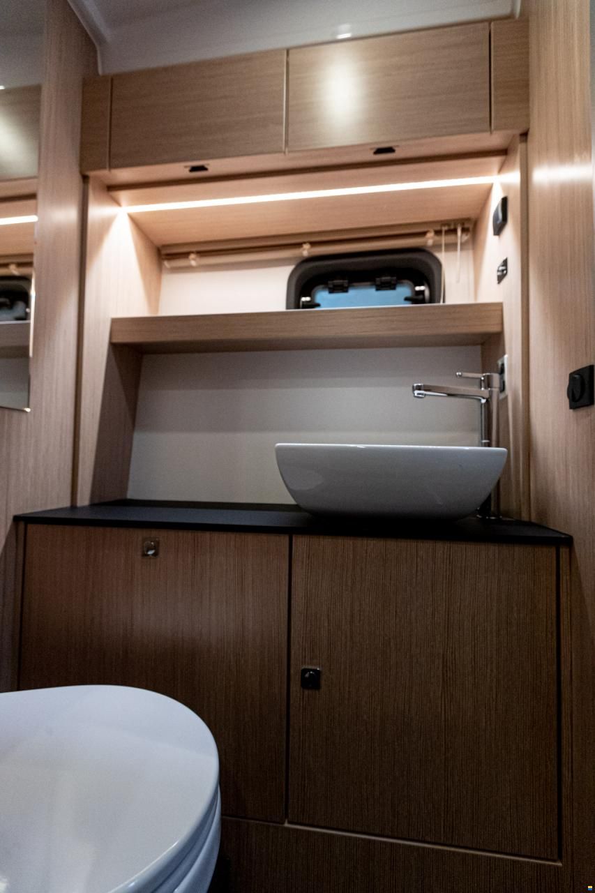 Bavaria SR41HT