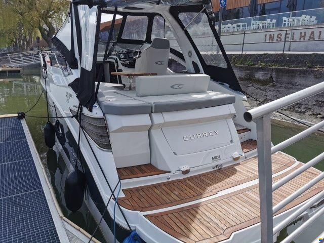 Cobrey 28 SC/SCL mit Bodenseezulassung 300 PS