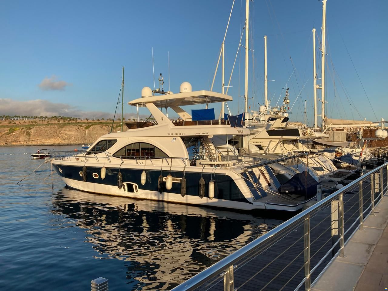 Duabai yacht, Dubai Marine