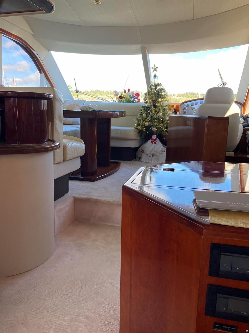 Duabai yacht, Dubai Marine