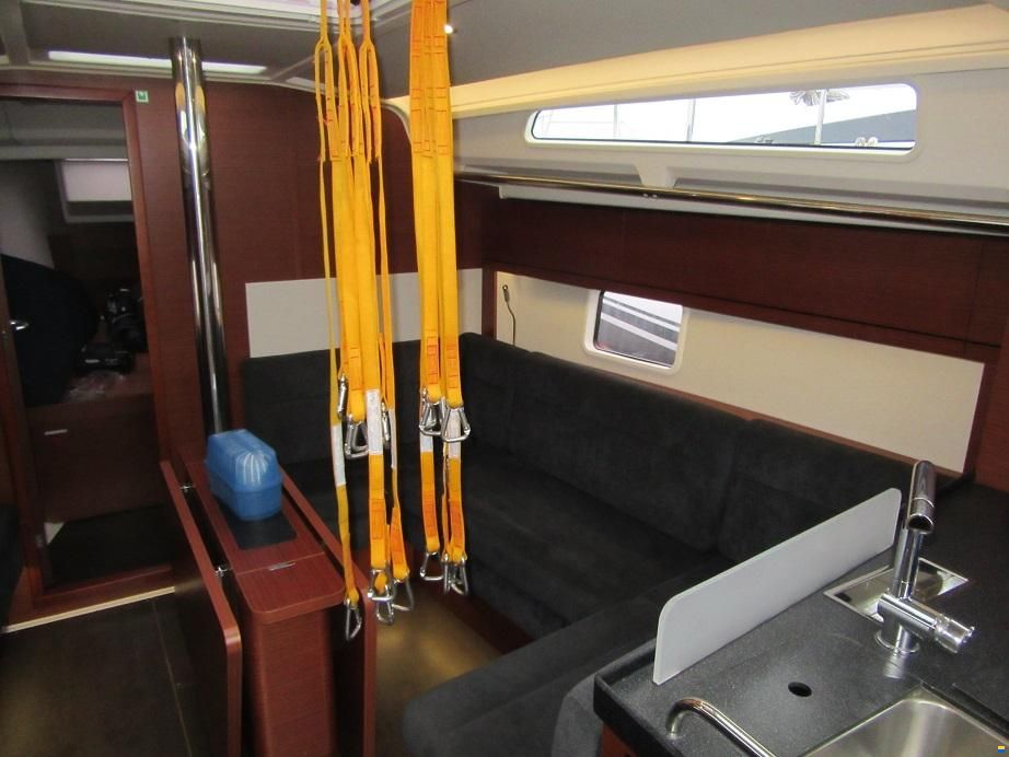 Hanse 388