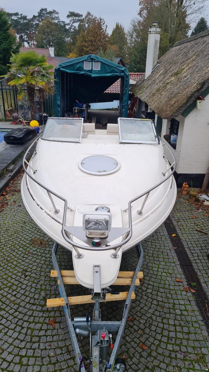Larson 220 Cabrio
