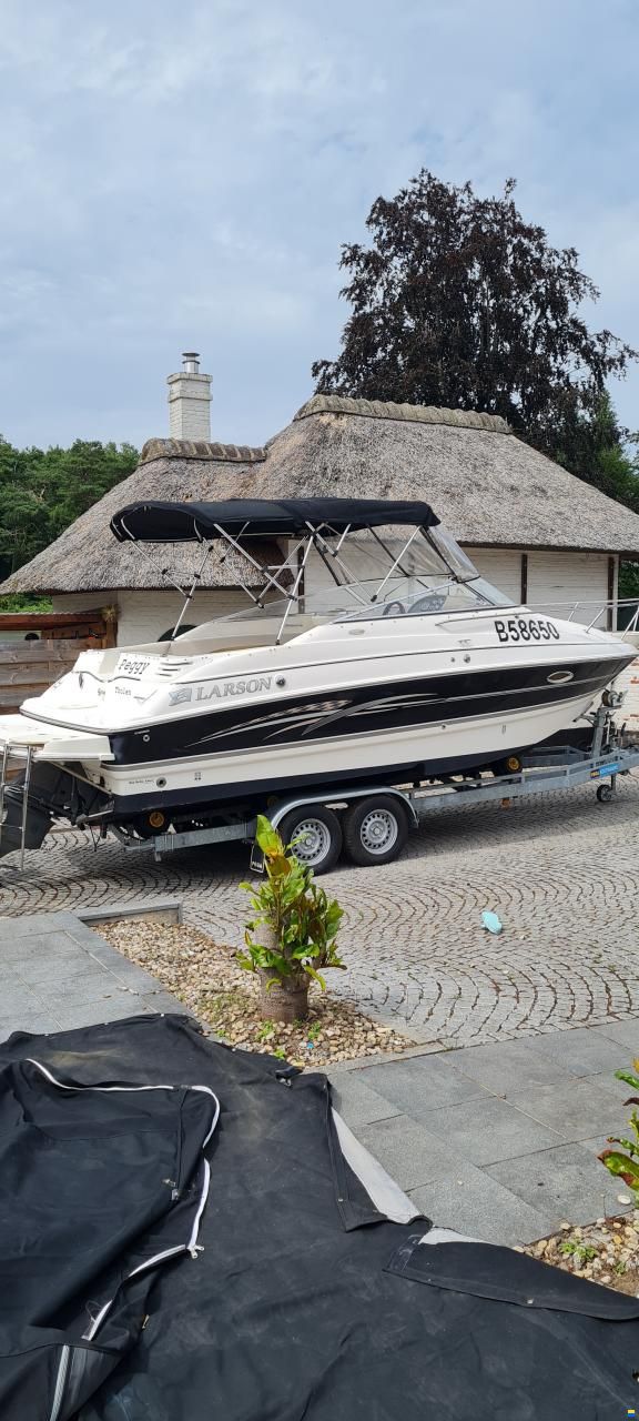 Larson 220 Cabrio