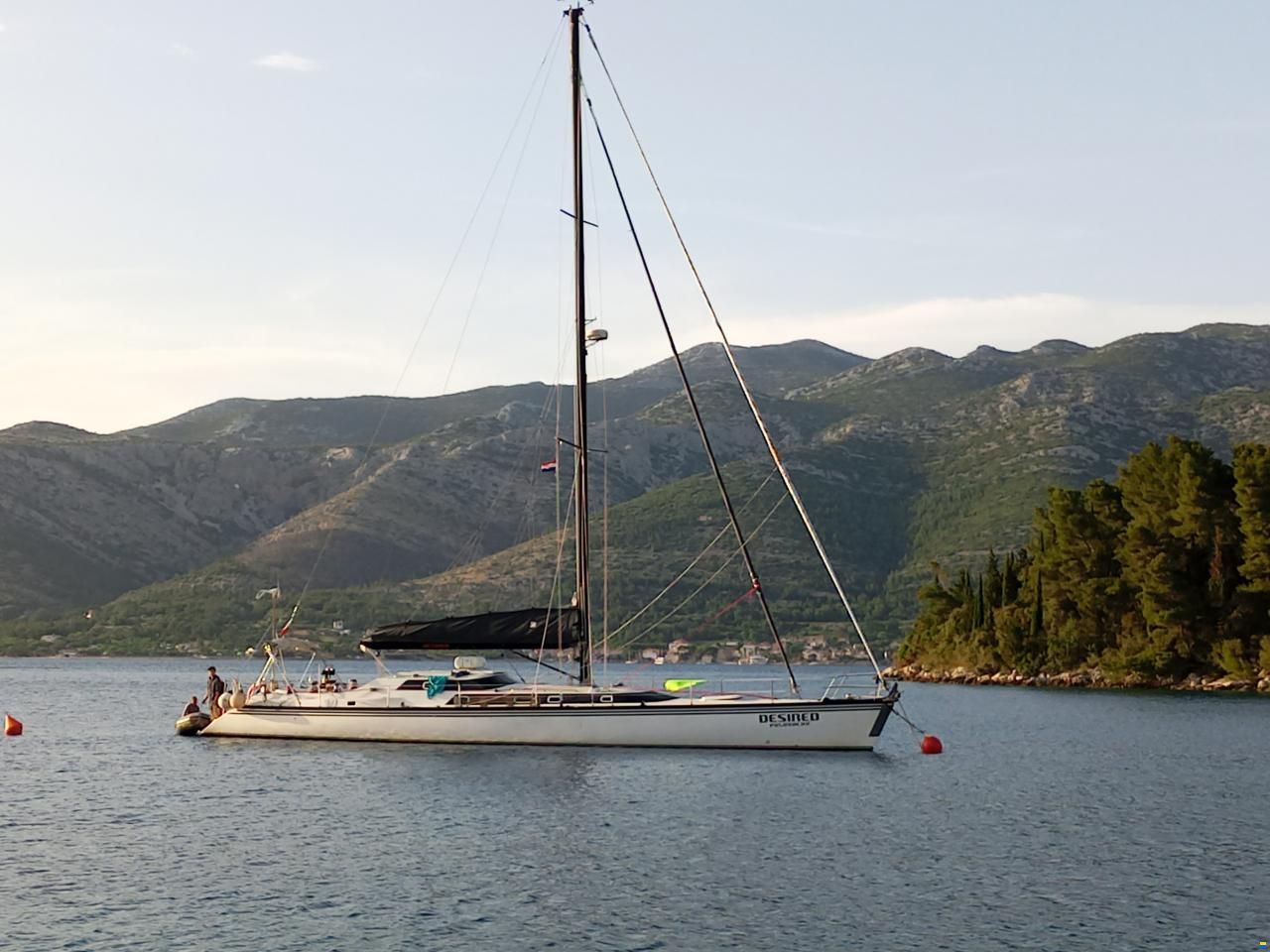 MacGregor 65 Pilot House
