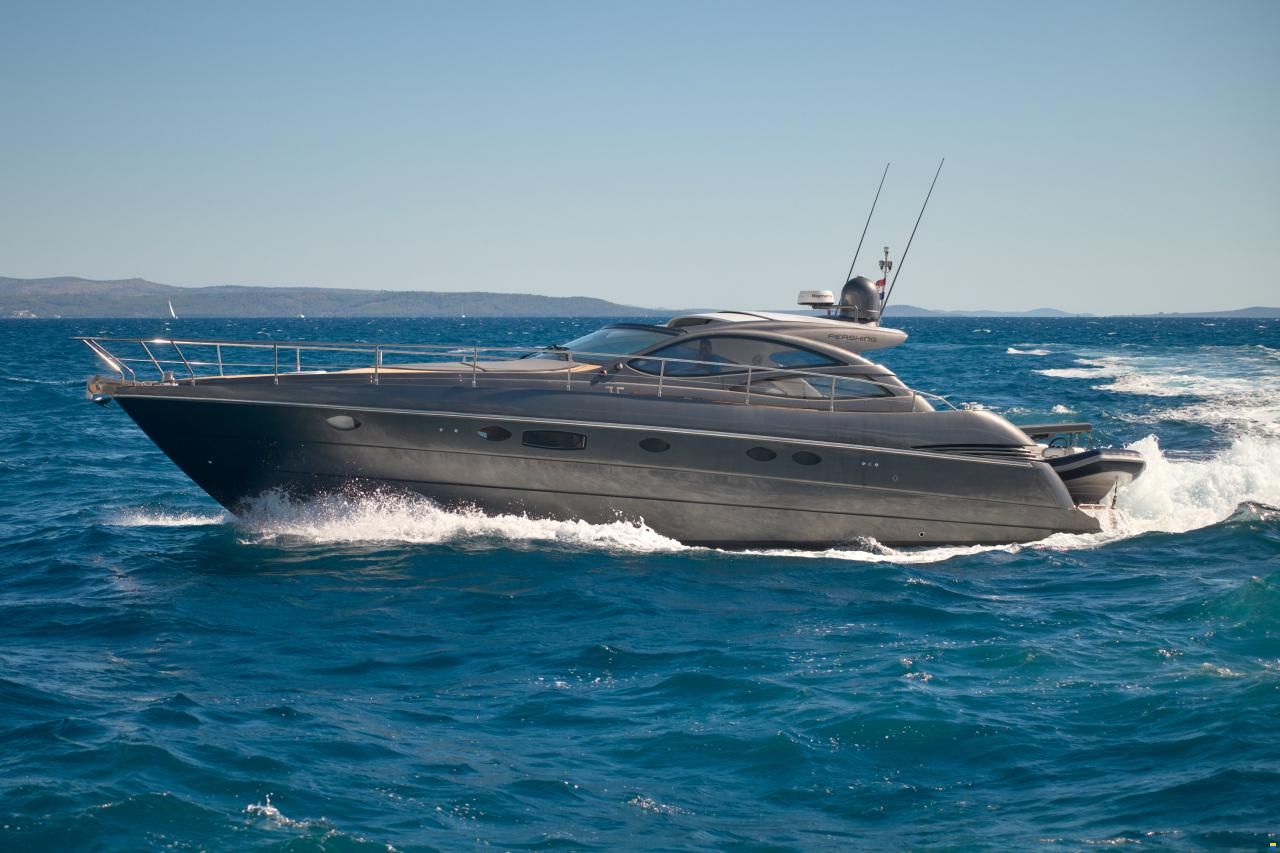 Pershing 50