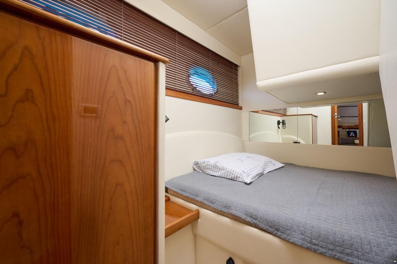 Pershing 50