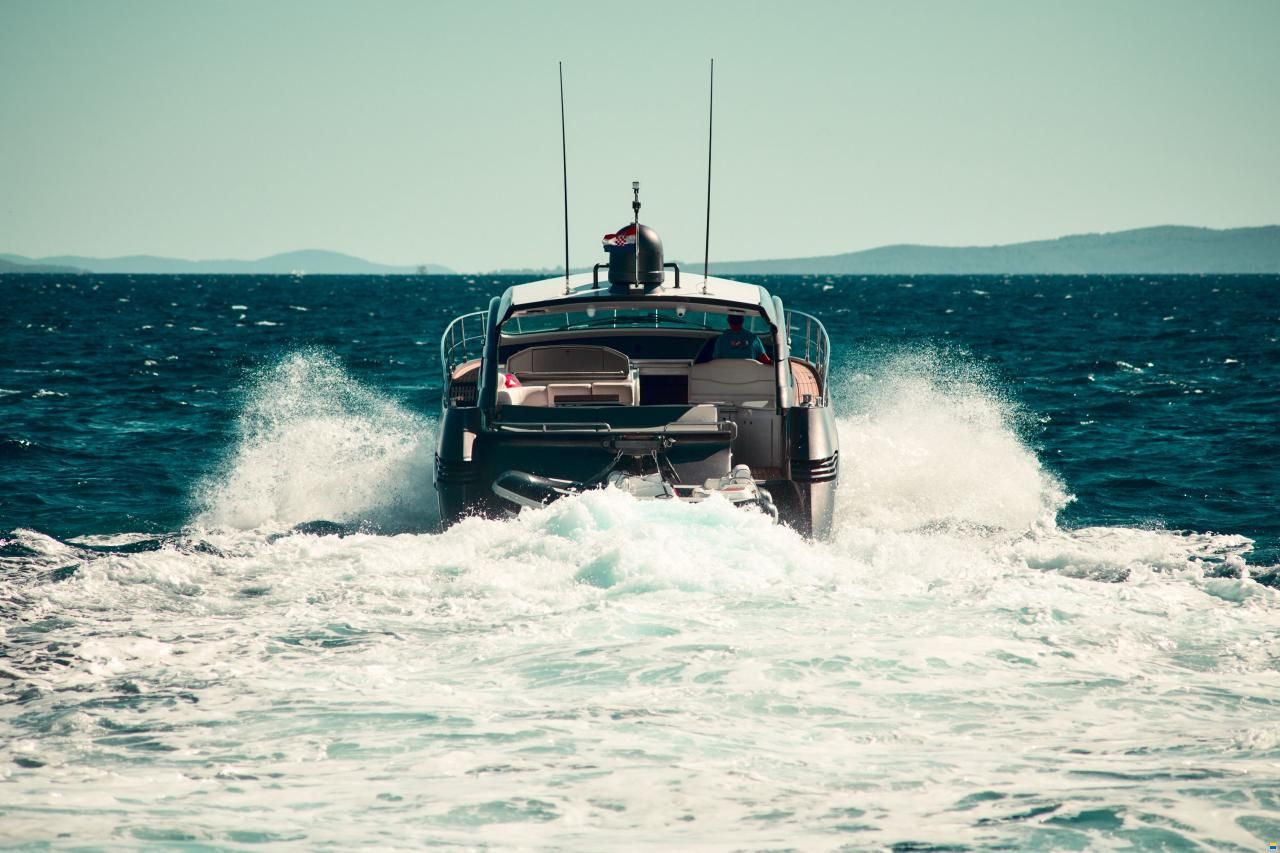 Pershing 50