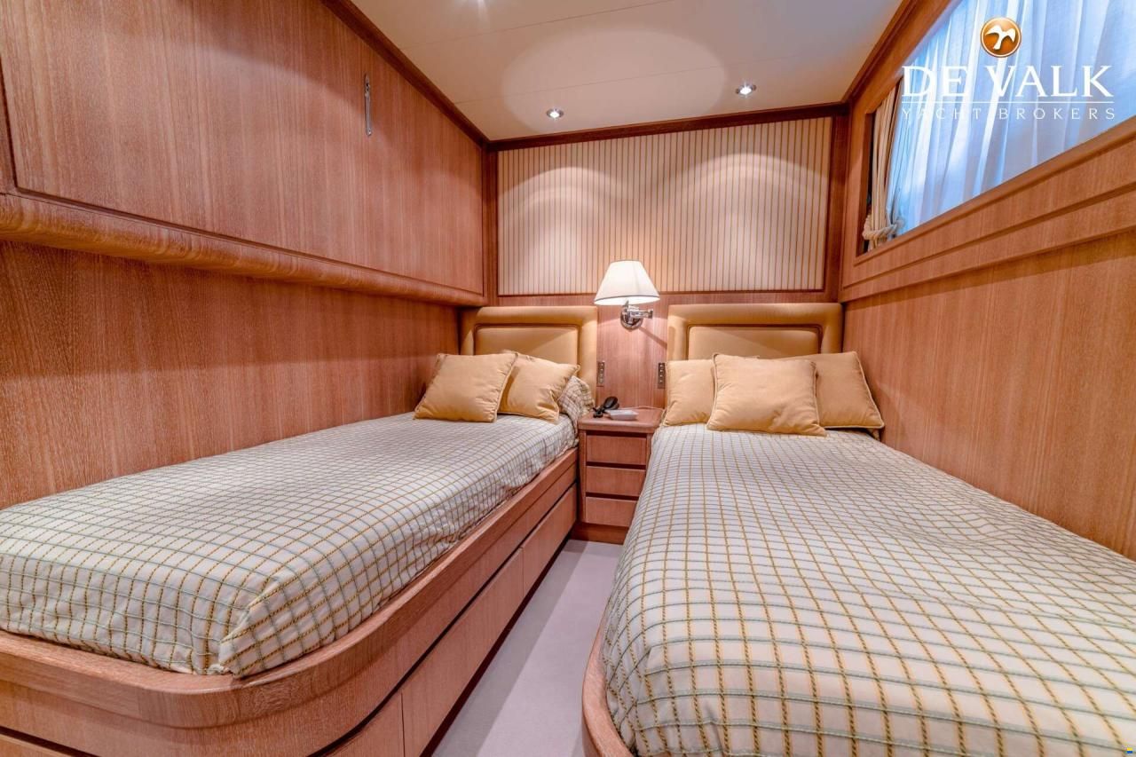 Cantieri di Pisa Akhir 85