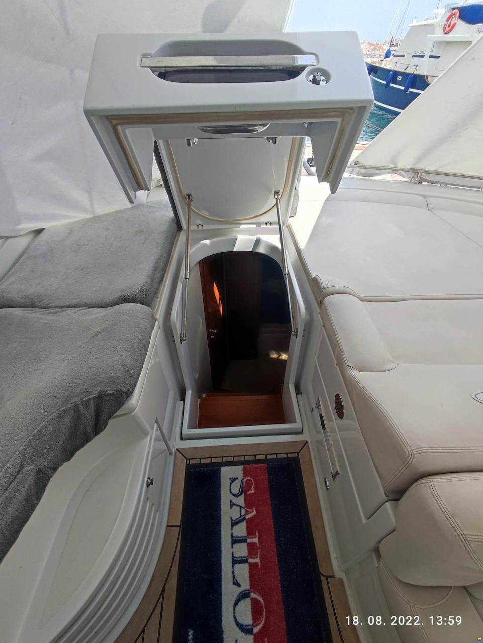 Pershing 46