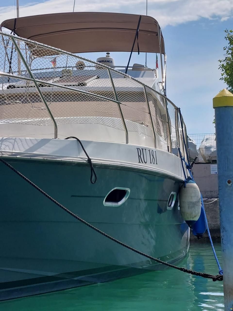 Neptunus 138 Sedan Fly