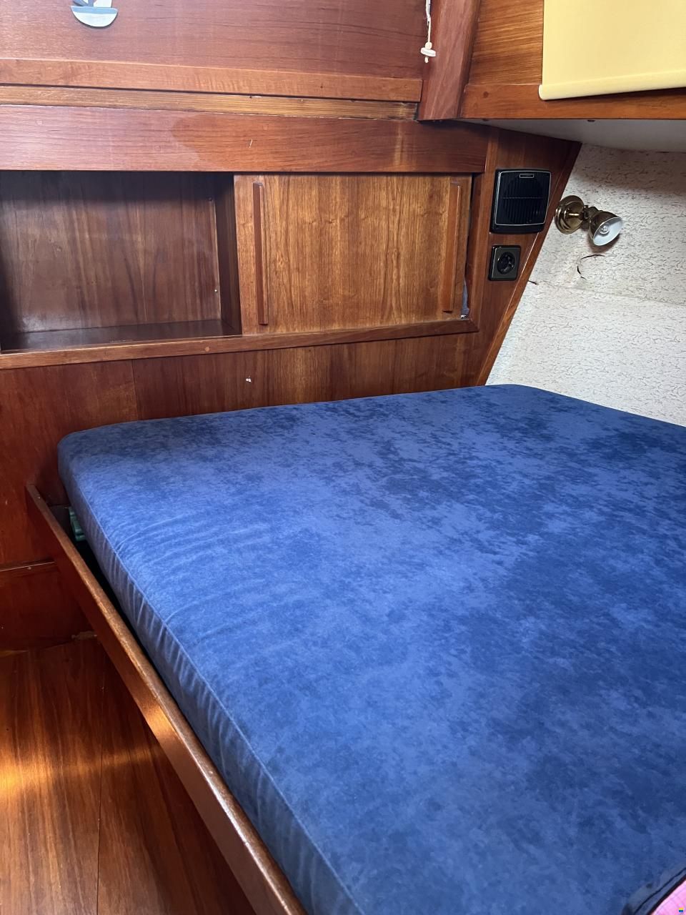 Nauticat 33