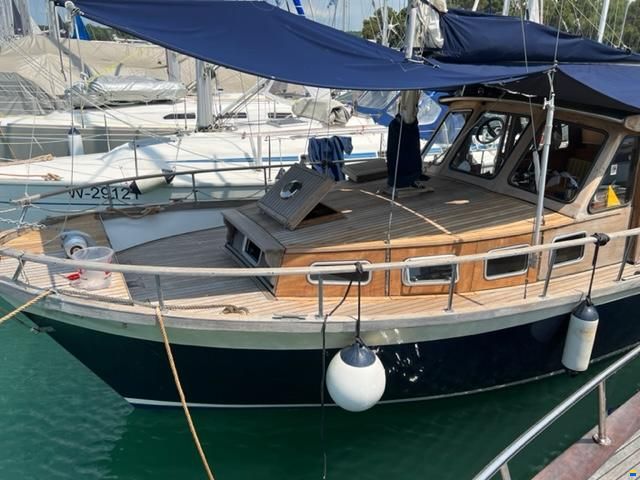Nauticat 33