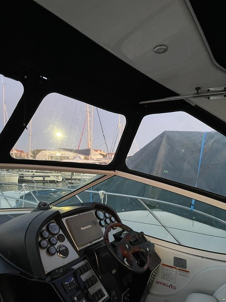 Cruisers 330