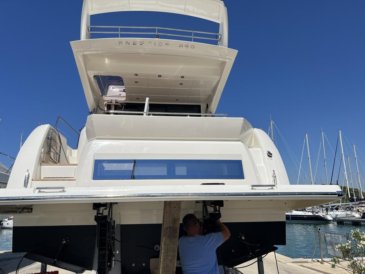 Prestige 460