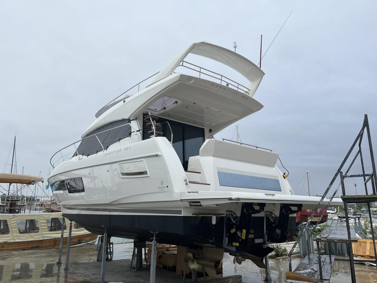 Prestige 460