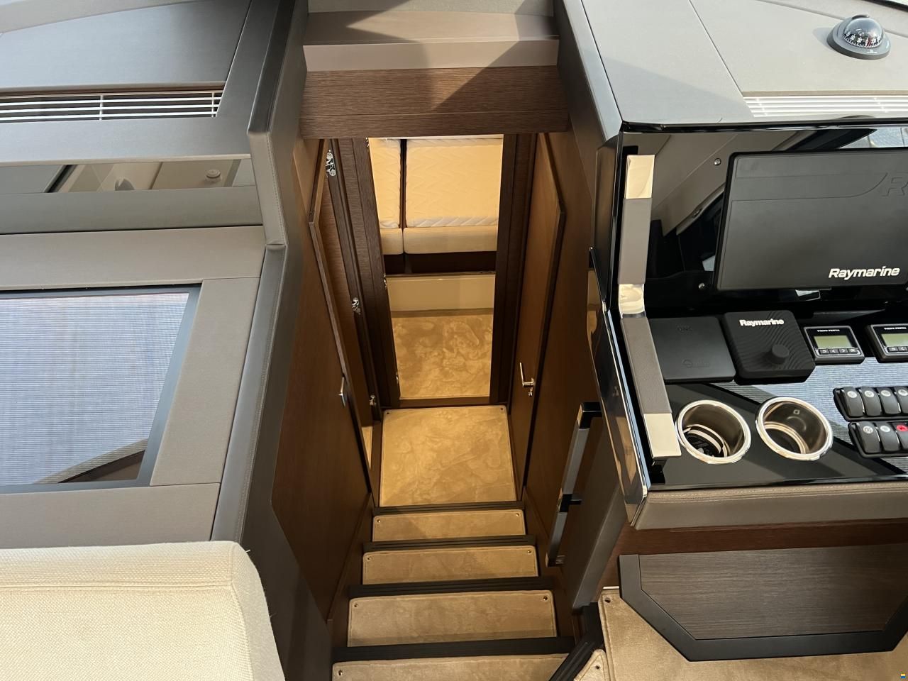 Prestige 460