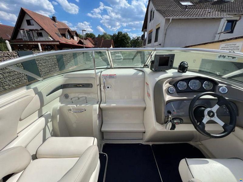 Sea Ray 220 SSE
