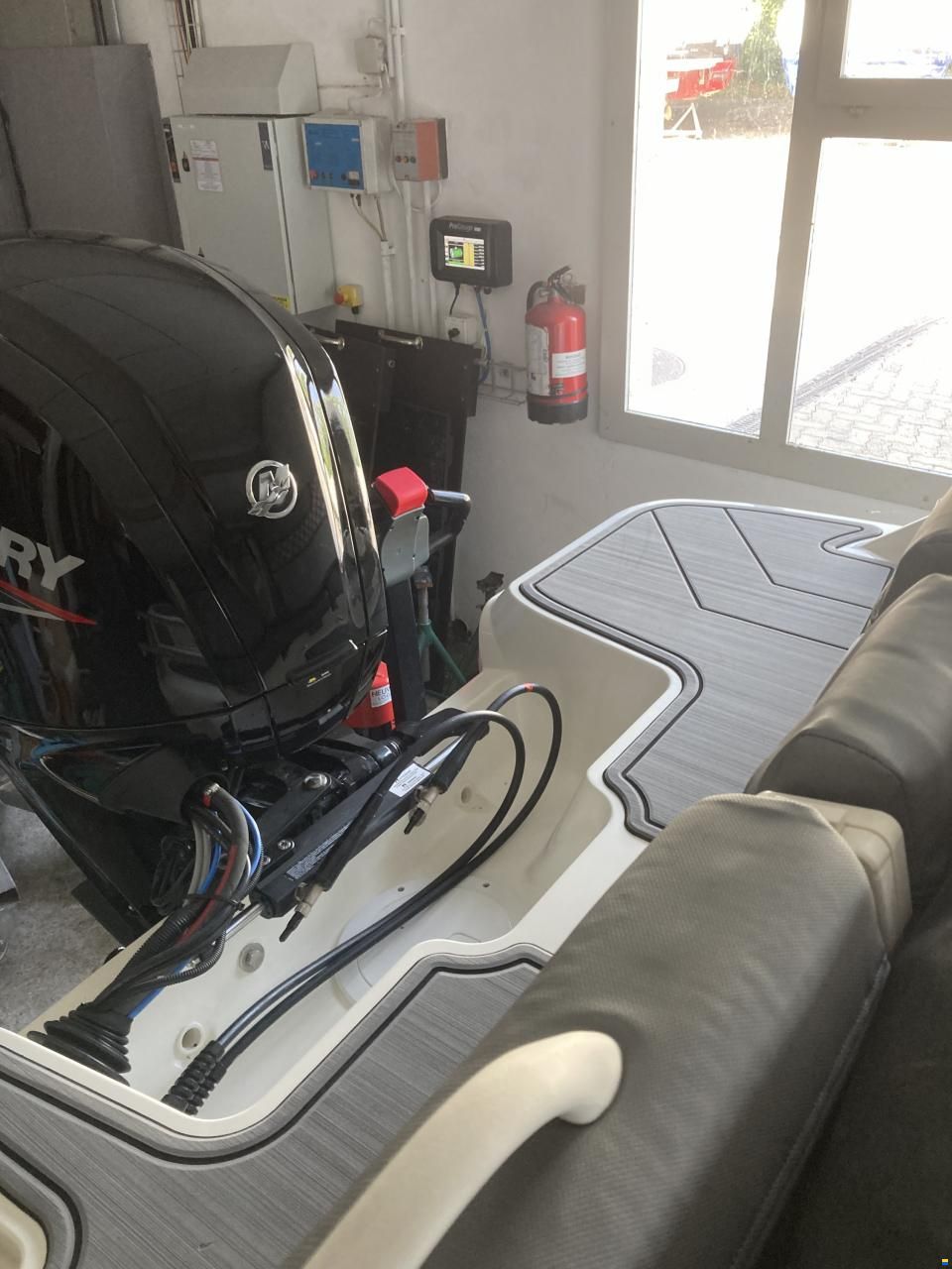 Bayliner M17