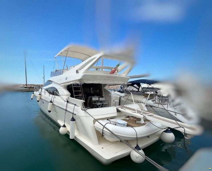 Ferretti 530