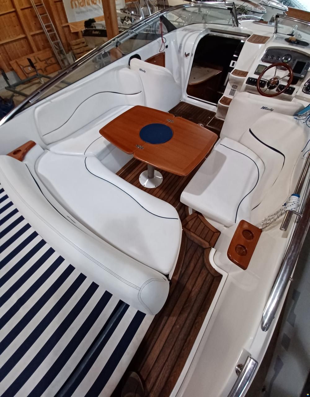 Windy 28 Ghibli