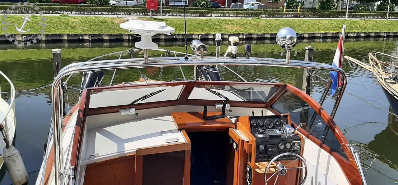 Trojan 25 Express