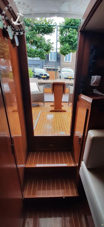 Trojan 25 Express