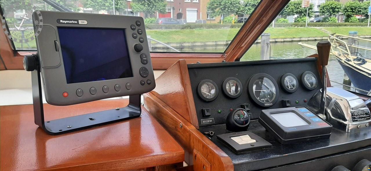 Trojan 25 Express