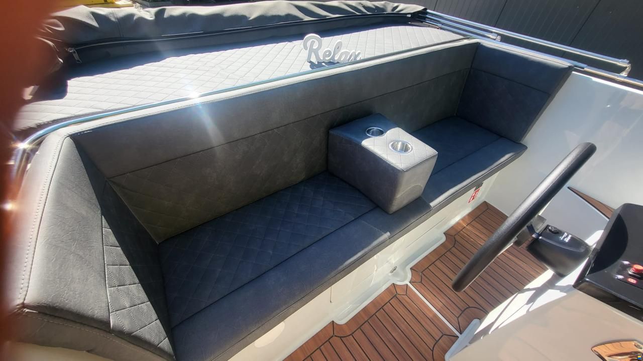 Maxima 730