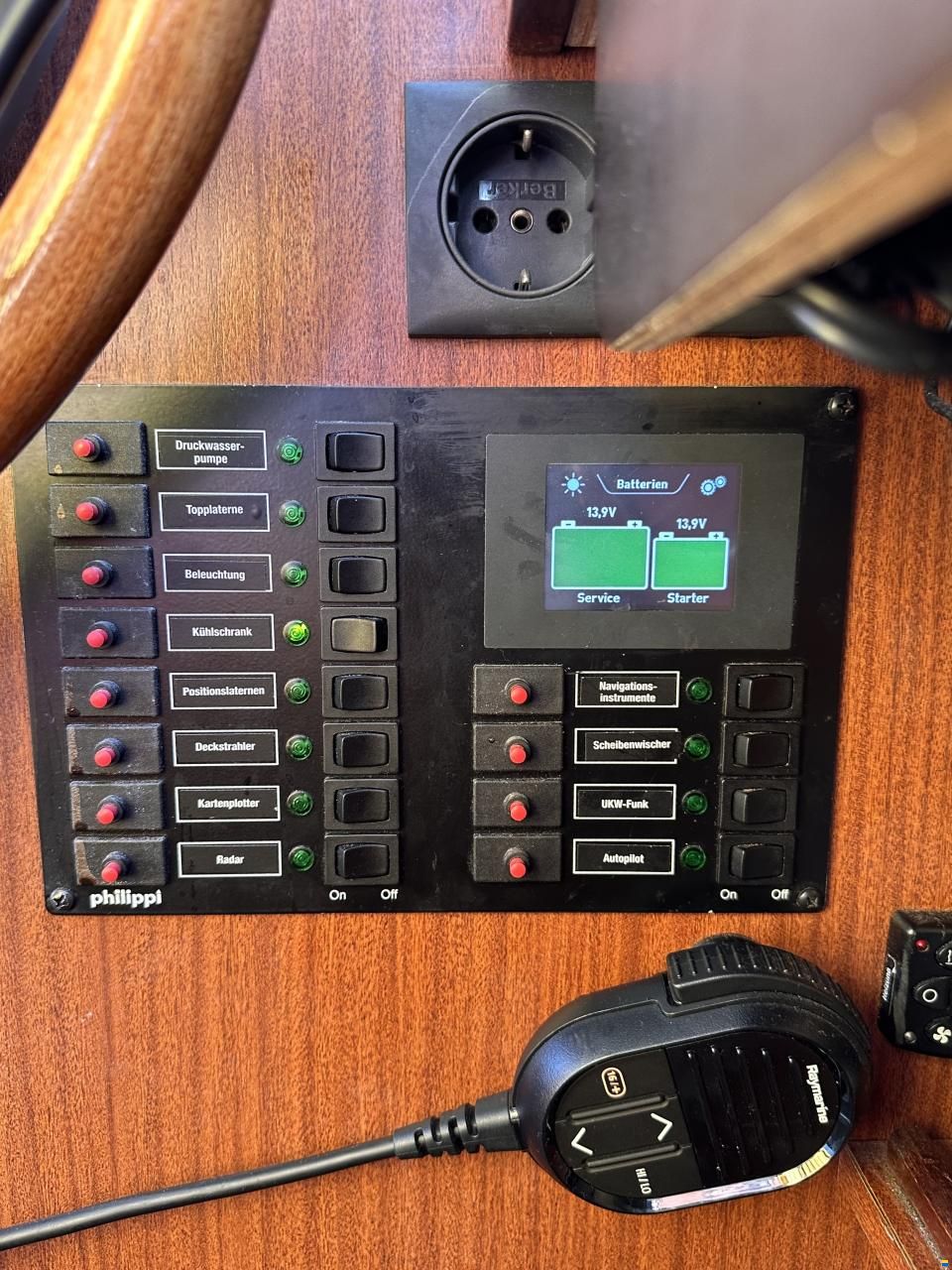 LM 27