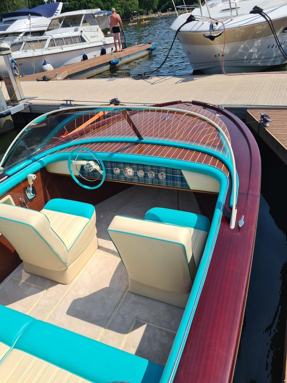 Nostalgia Lago 660
