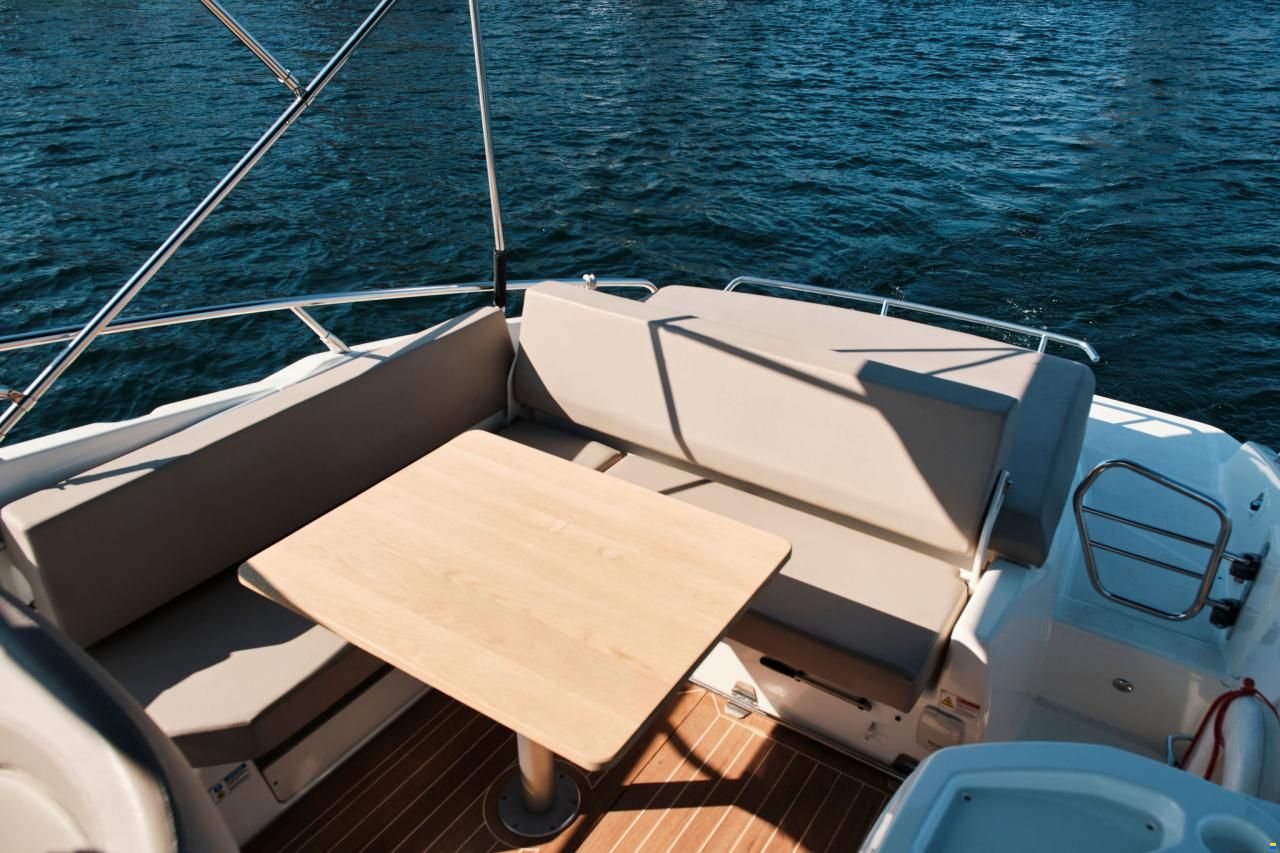 Cranchi Endurance 30
