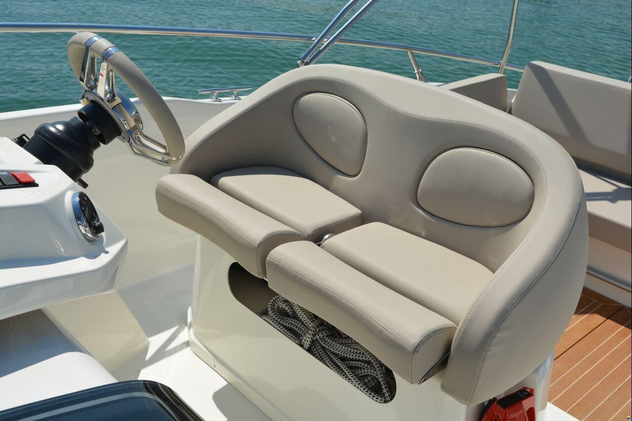 Cranchi Endurance 30