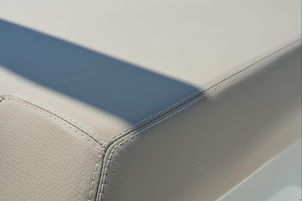 Cranchi Endurance 30