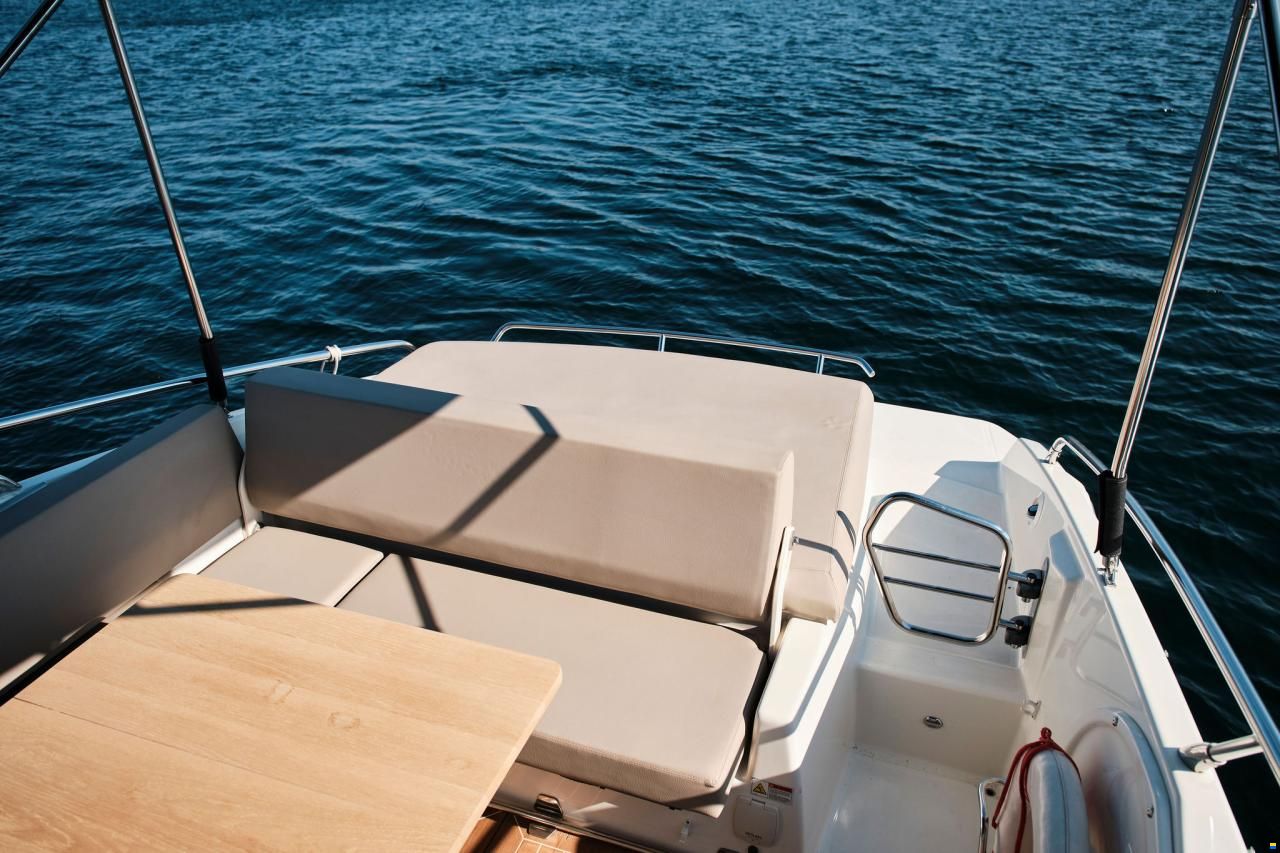 Cranchi Endurance 30