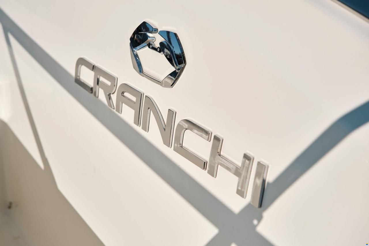 Cranchi Endurance 30