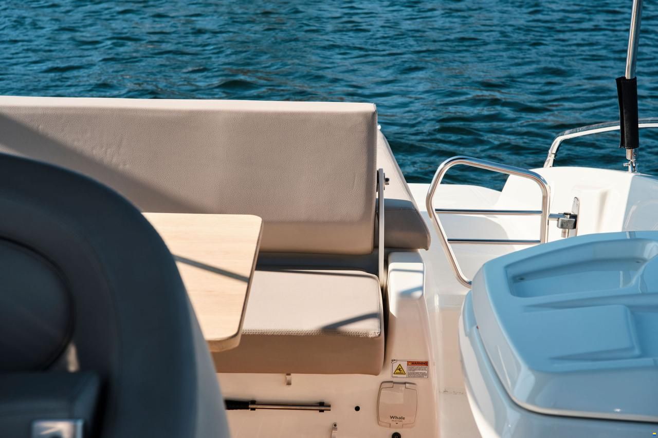 Cranchi Endurance 30