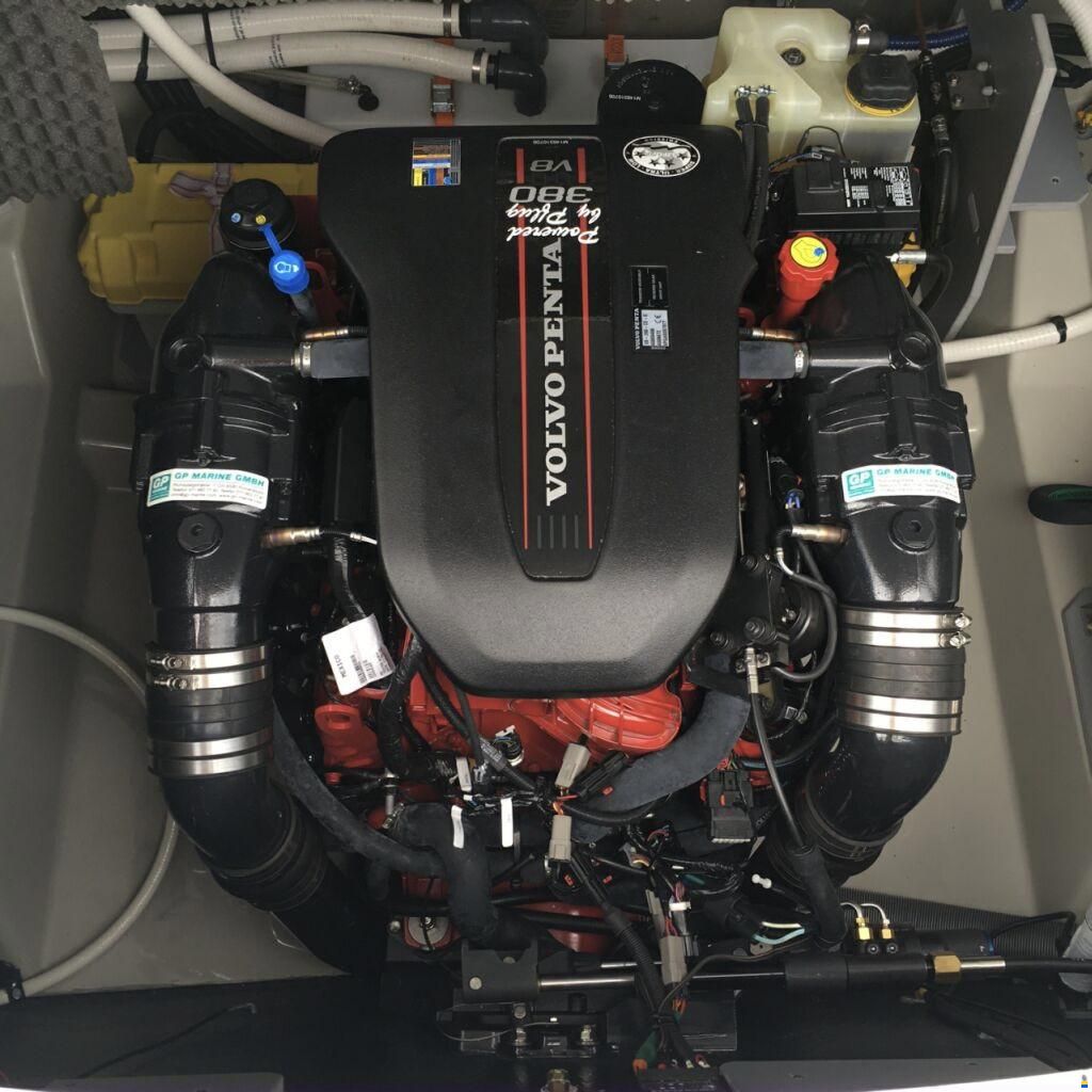 Cranchi Endurance 30