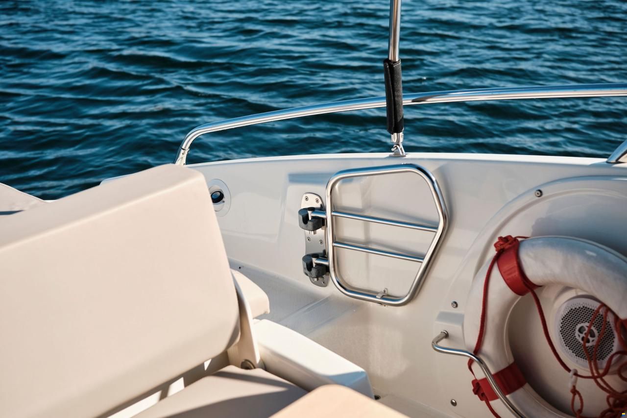 Cranchi Endurance 30