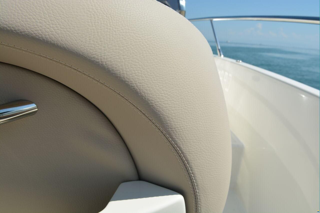 Cranchi Endurance 30