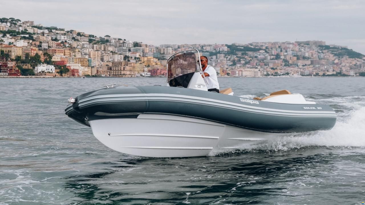 Salpa Soleil 18 + Honda BF40E