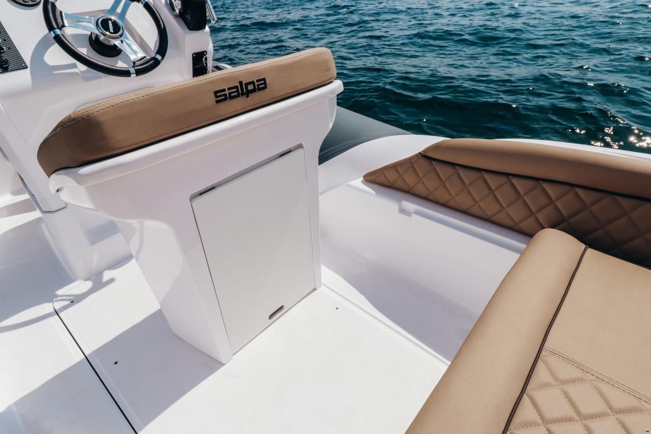 Salpa Soleil 18 + Honda BF40E