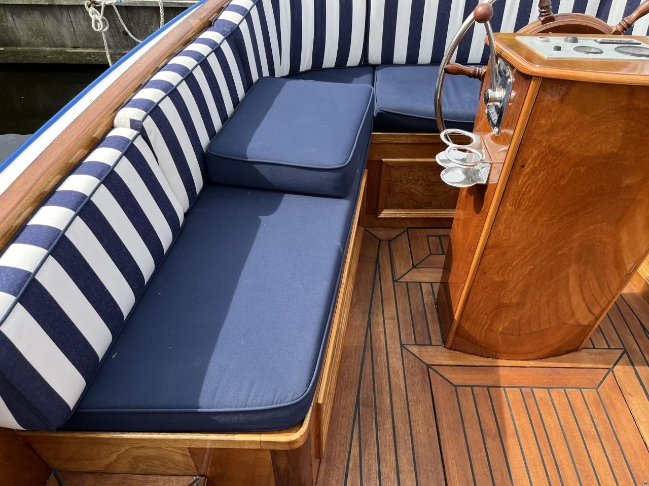 Sloep Van Seinen ( 200 Uur) Marine 800