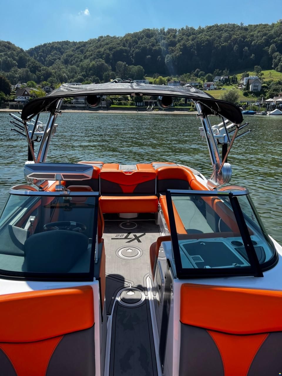 MasterCraft XT 22