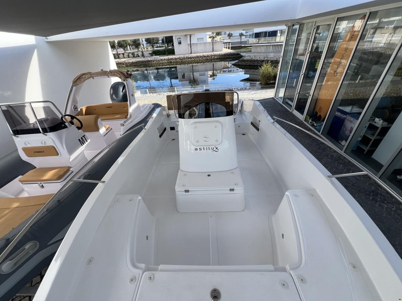 Astilux 600 Open