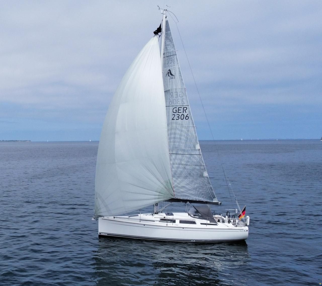 Hanse 345