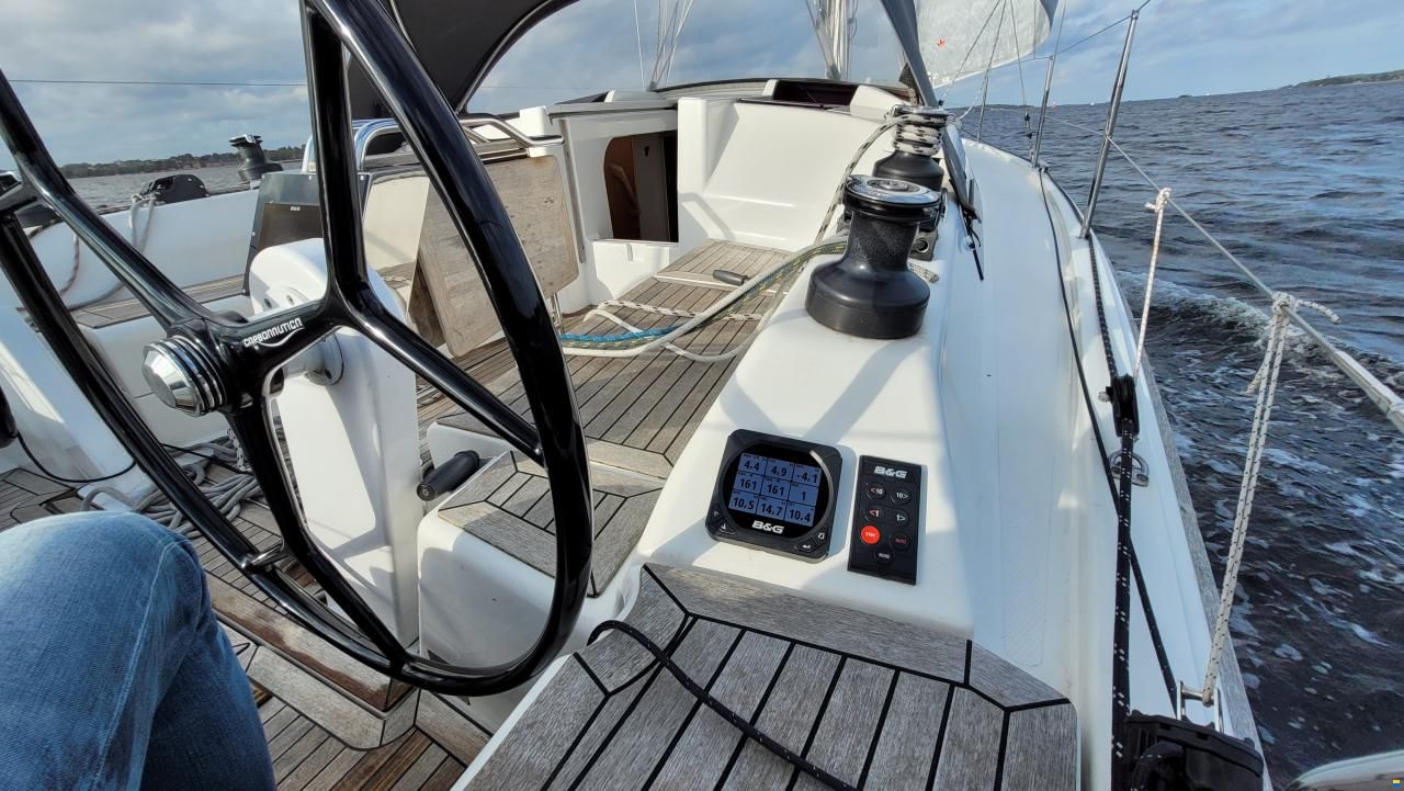 Hanse 345
