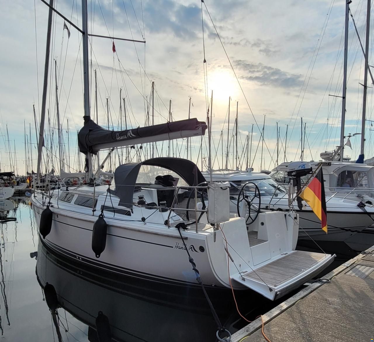 Hanse 345