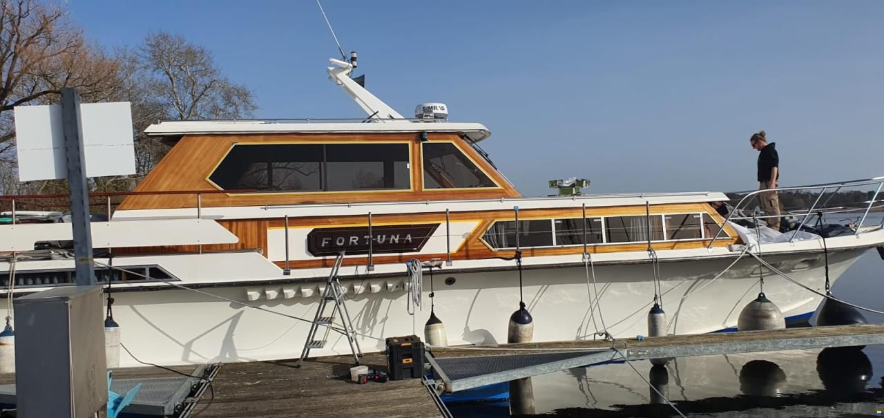 Bootswerft-Brauer-B&uuml;tzfleth 48 Pilothouse
