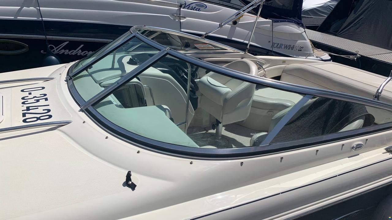 Sea Ray 240 Overnighter
