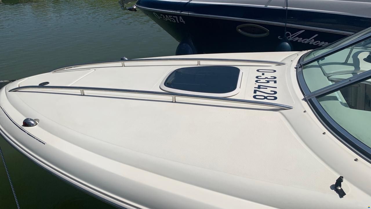 Sea Ray 240 Overnighter